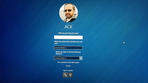 Add Security question to reset Windows 10 Local Account password