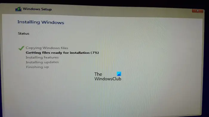 Windows installation stuck on Getting files ready